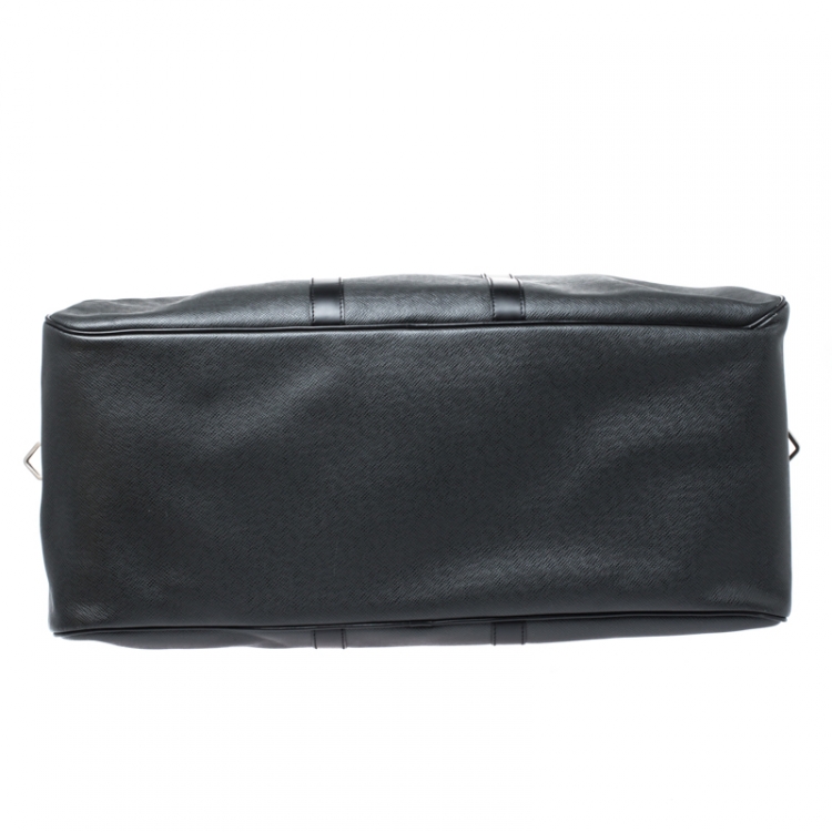 Pre Owned Louis Vuitton Black Taiga Leather Helanga 1 Poche Travel Bag