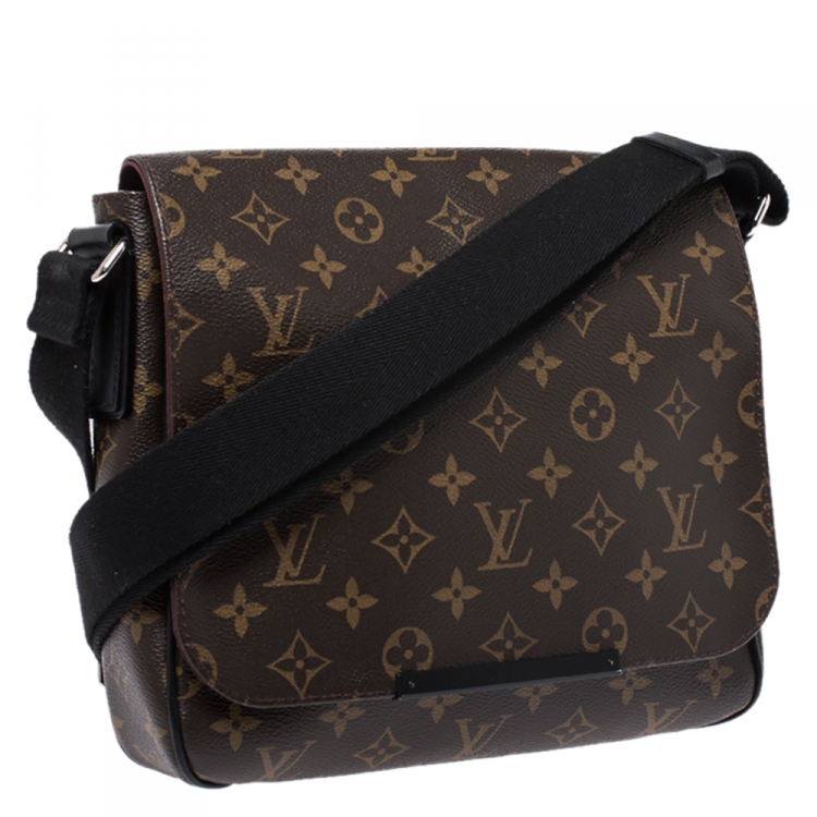 Pre Owned Louis Vuitton Monogram Canvas District PM Bag