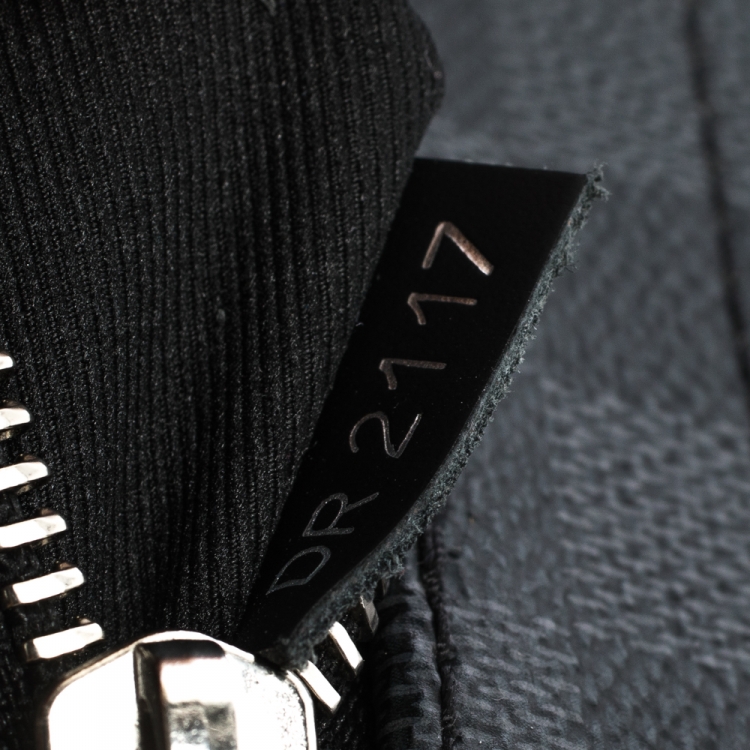 Pre Owned Louis Vuitton Damier Graphite Canvas District MM Bag