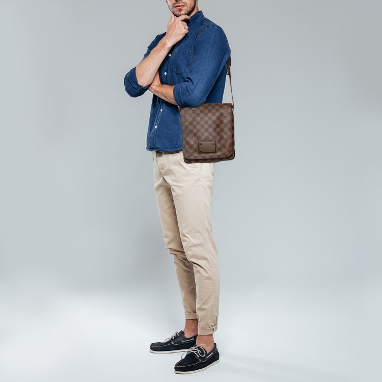 Pre Owned Louis Vuitton Damier Ebene Canvas Brooklyn PM Messenger Bag