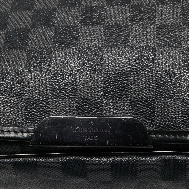 Pre Owned Louis Vuitton Damier Graphite District GM Bag