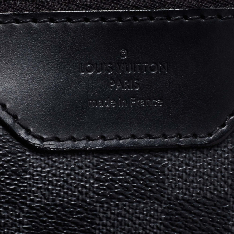 Pre Owned Louis Vuitton Damier Graphite Canvas and Leather Daniel GM Messenger Bag