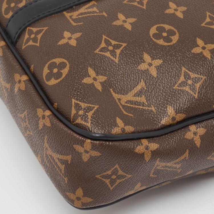 Pre Owned Louis Vuitton Monogram Canvas Porte Documents Voyage PM Bag