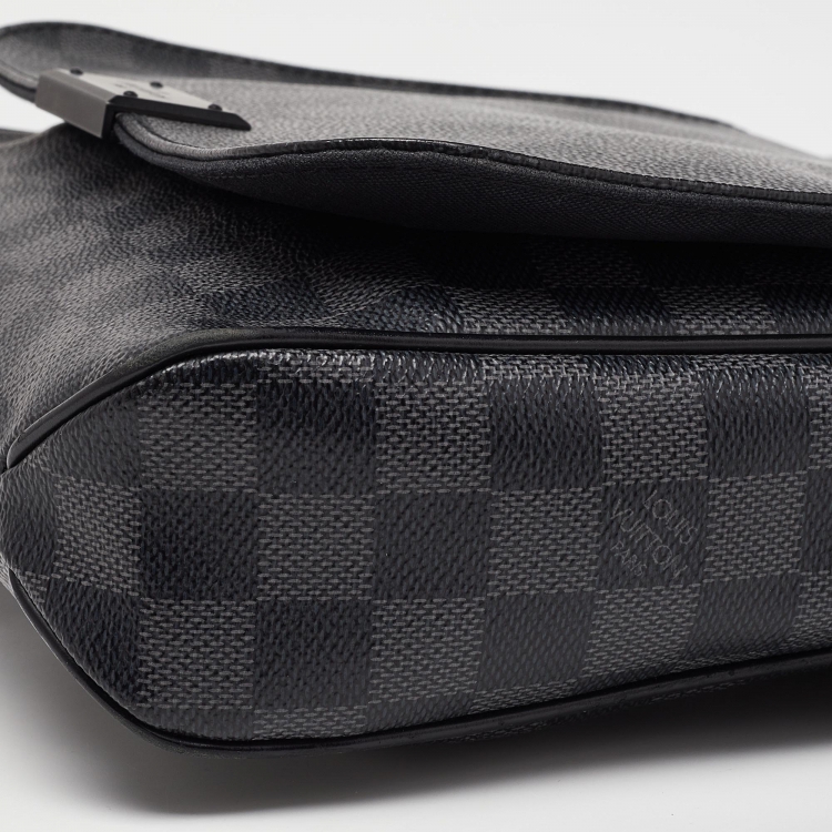 Pre Owned Louis Vuitton Damier Ebene Graphite Canvas District PM Bag