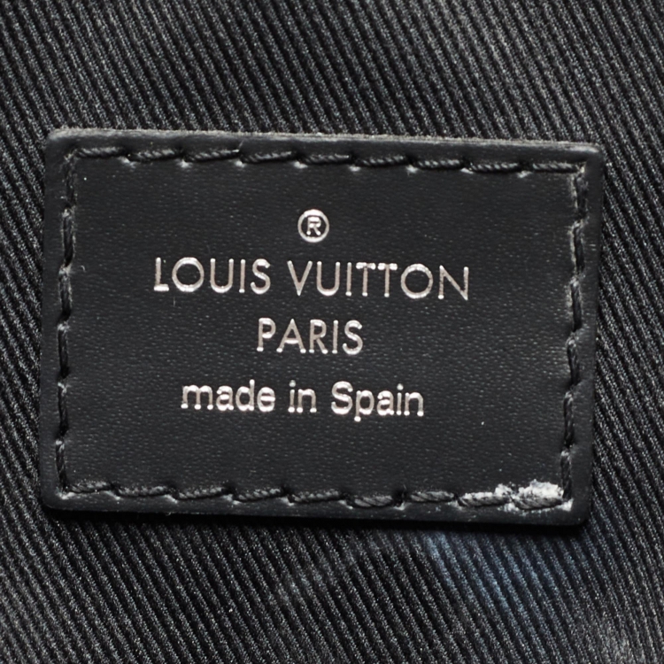 Pre Owned Louis Vuitton Monogram Eclipse Canvas District MM Bag