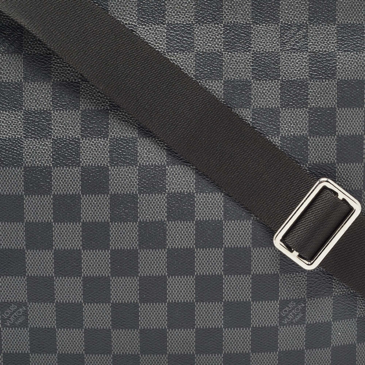 Pre Owned Louis Vuitton Damier Graphite Canvas District MM Bag