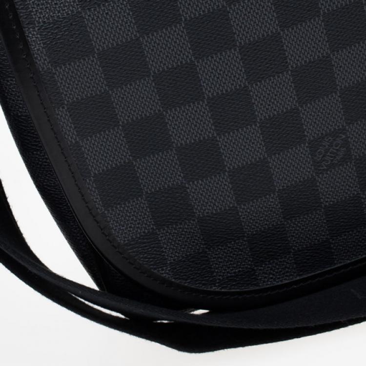 Pre Owned Louis Vuitton Damier Graphite Laptop Renzo Messenger Bag