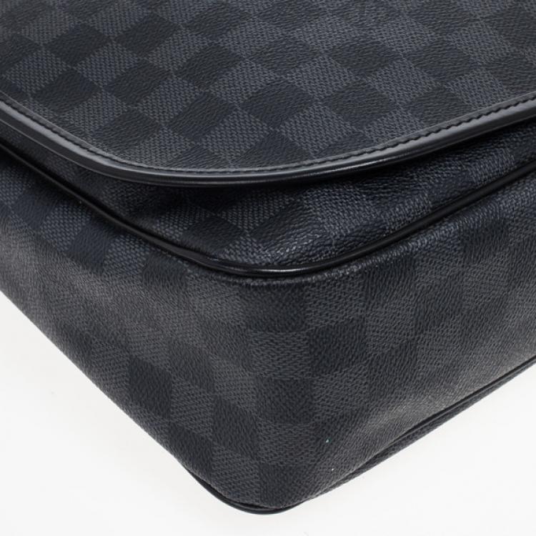 Pre Owned Louis Vuitton Damier Graphite Laptop Renzo Messenger Bag