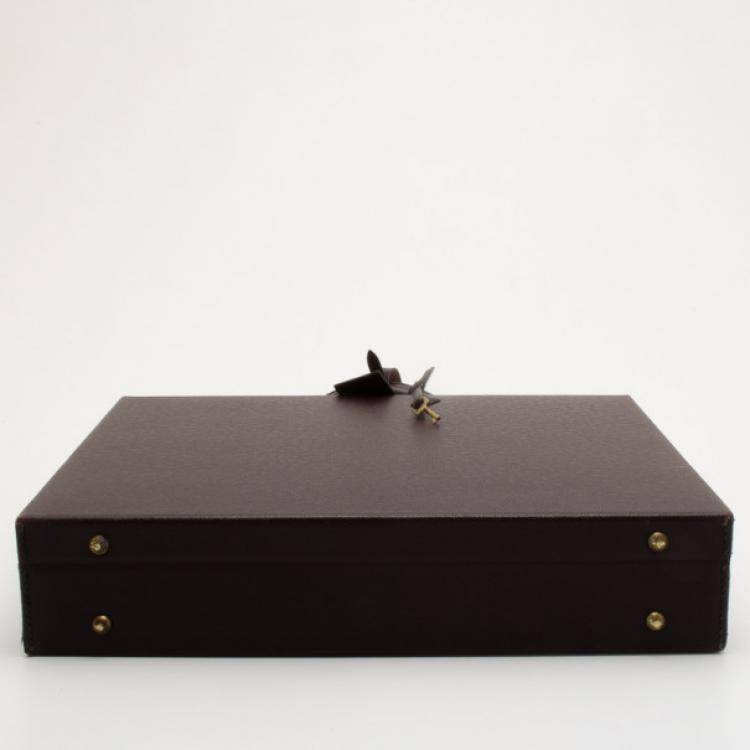 Pre Owned Louis Vuitton Burgundy Taiga Leather President Classeur Briefcase