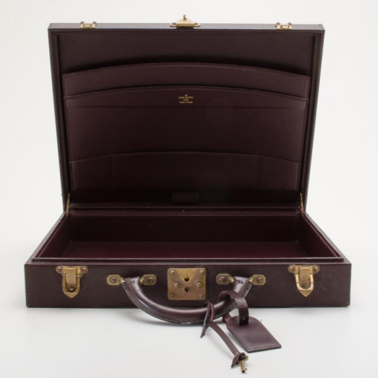 Pre Owned Louis Vuitton Burgundy Taiga Leather President Classeur Briefcase