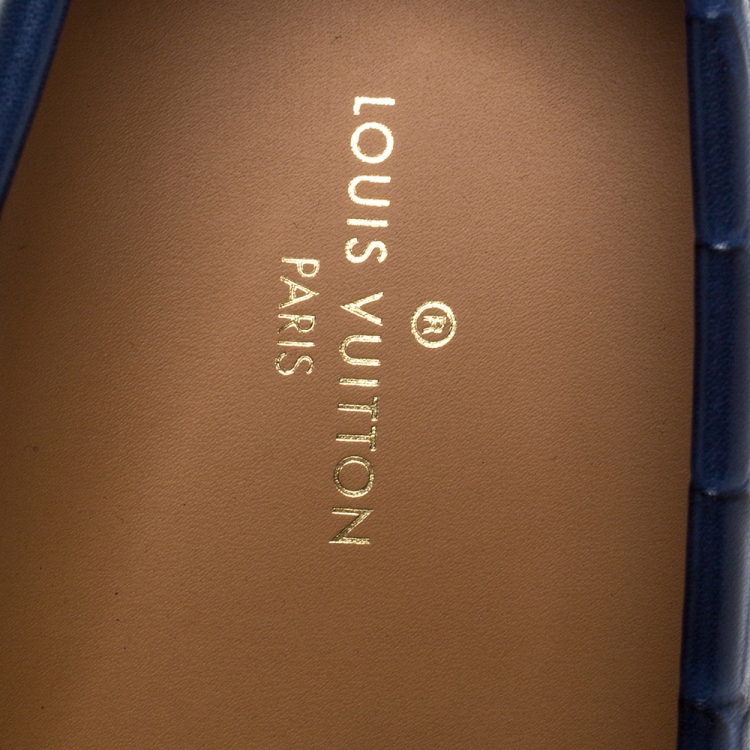 مملوكة مسبقًا Louis Vuitton Blue Croc Embossed Leather Monte Carlo Loafers Size 41
