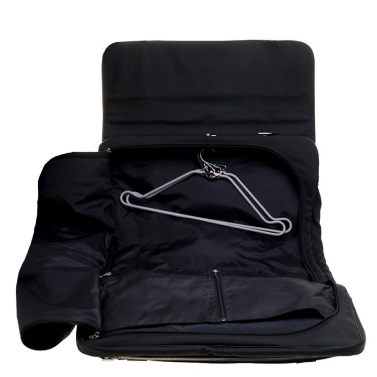 Pre Owned Louis Vuitton Green Taiga Leather and Nylon Garment Bag