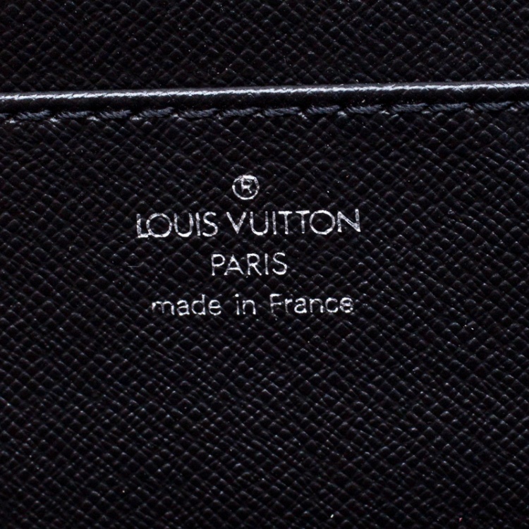 Pre Owned Louis Vuitton Black Taiga Leather Robusto 1 Compartment Briefcase