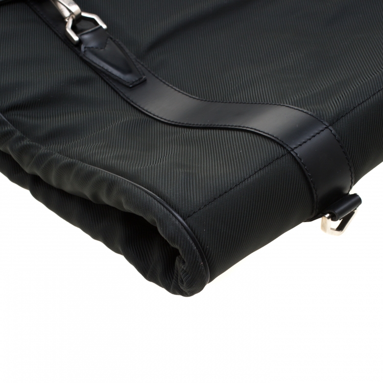 Pre Owned Louis Vuitton Black/Green Taiga Leather and Nylon Gibeciere Garment Bag