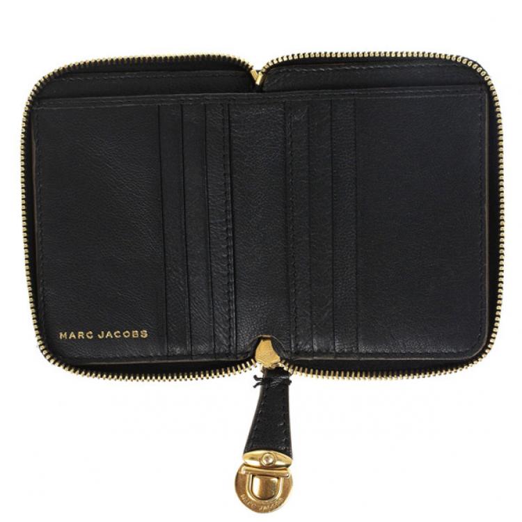 Pre Owned Marc Jacobs Quilted Zip Black Phyton-Effect Leather Wallet 