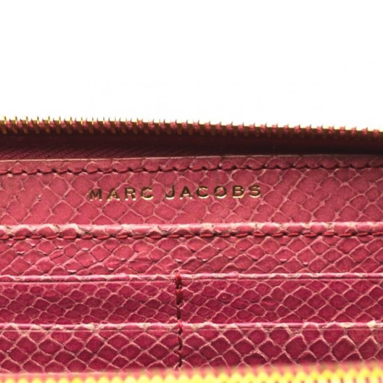 Pre Owned Marc Jacobs Zip Pink Phyton-Effect Leather Wallet