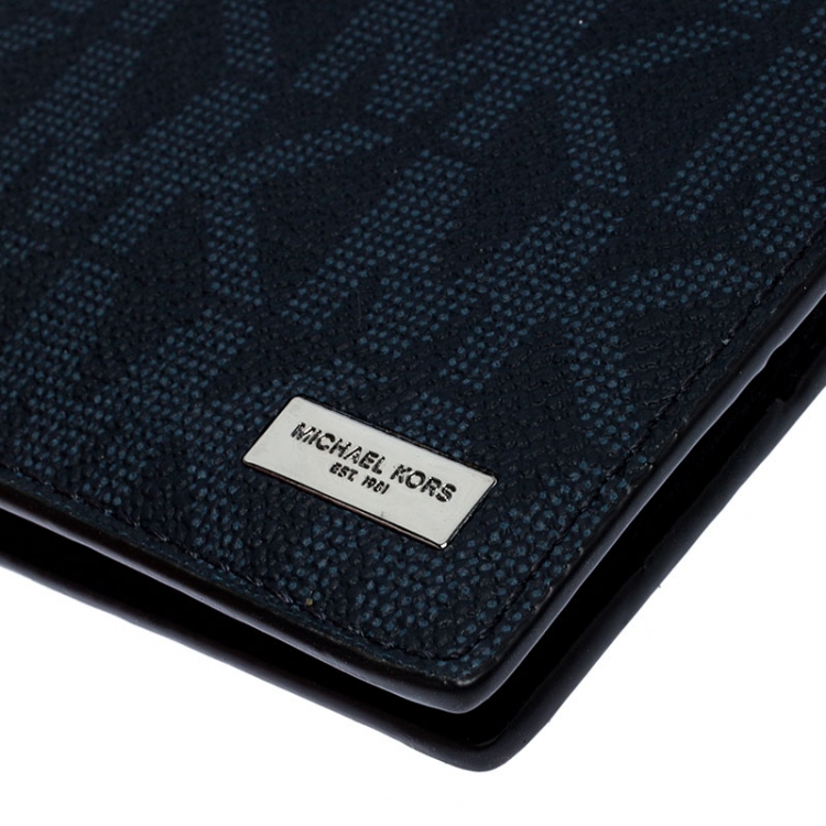 Pre Owned Michael Kors Navy Blue Signature Coated Canvas Bi Fold Wallet 