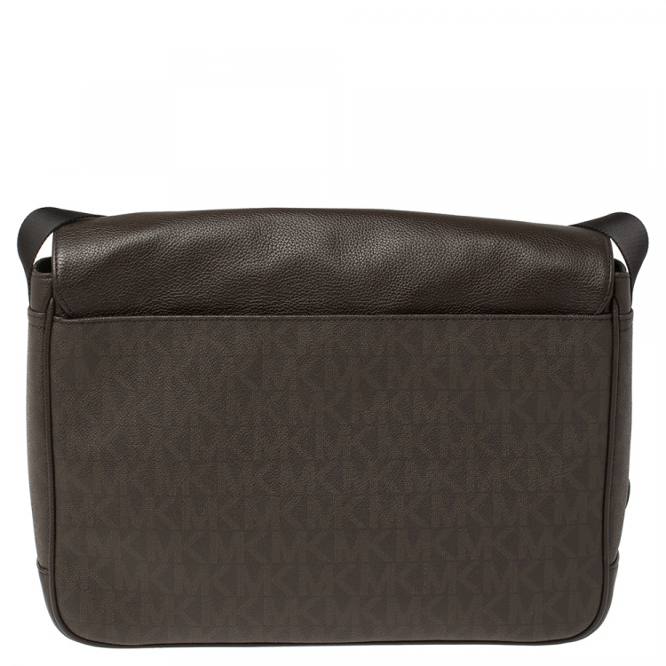 Pre Owned Michael Kors Brown Signature Coated Canvas and Leather Jet Set Messenger Bag
