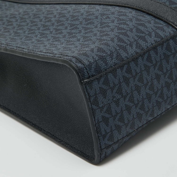 Pre Owned Michael Kors Blue/Black Signature Coated Canvas and Leather Cooper Tote