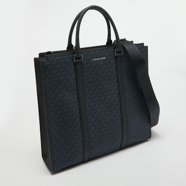 Pre Owned Michael Kors Blue/Black Signature Coated Canvas and Leather Cooper Tote