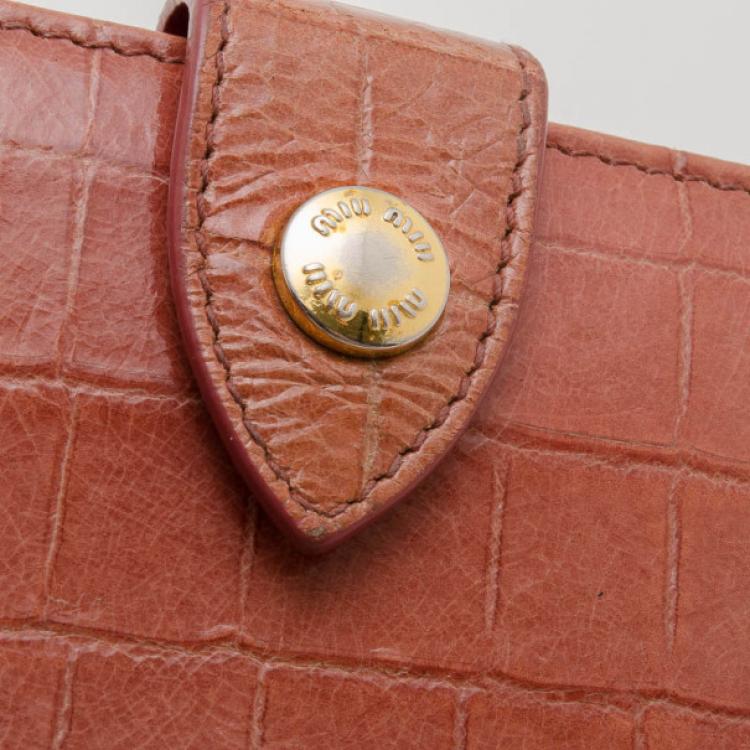 Pre Owned Miu Miu Pink Croc Leather Wallet
