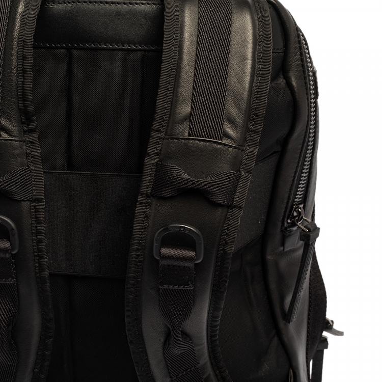 Pre Owned Moncler Black Polyamide Logo-Print Gimont Backpack