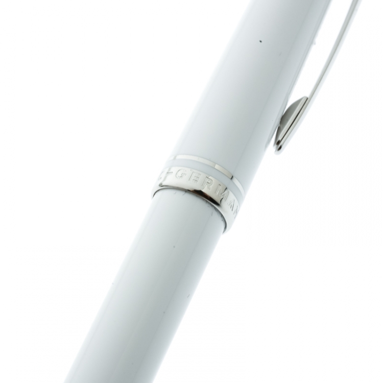 Pre Owned Montblanc White Resin Platinum Finish Ballpoint Pen