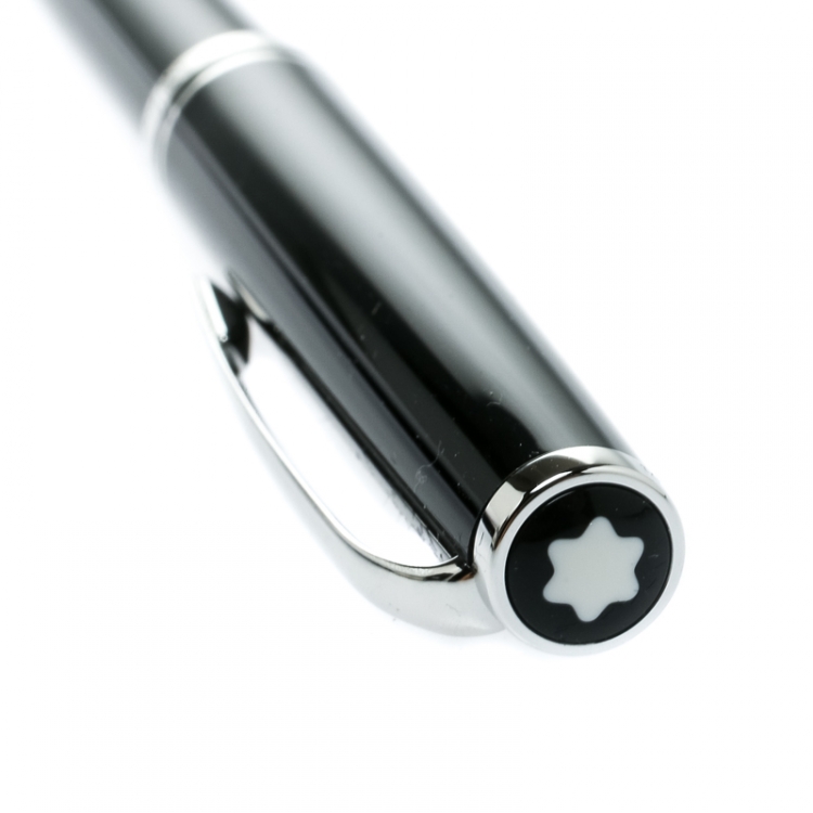 Pre Owned Montblanc Black Resin Platinum Finish Ballpoint Pen 