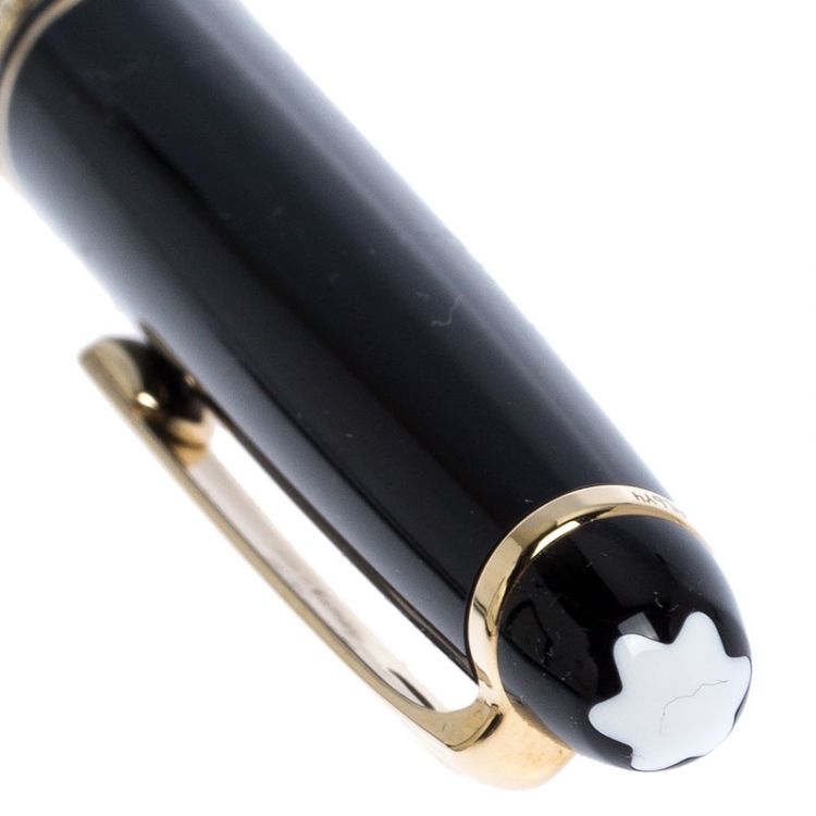 Pre Owned Montblanc Meisterstuck Classique Ballpoint Pen & Pocket Holder Set