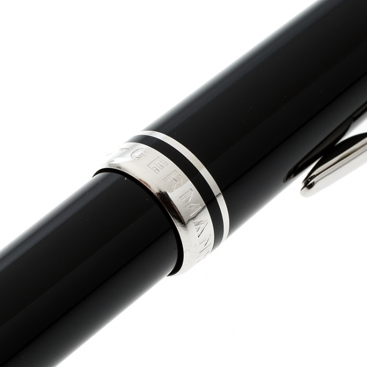 Pre Owned Montblanc Cruise Collection Black Resin Silver Tone Ballpoint Pen