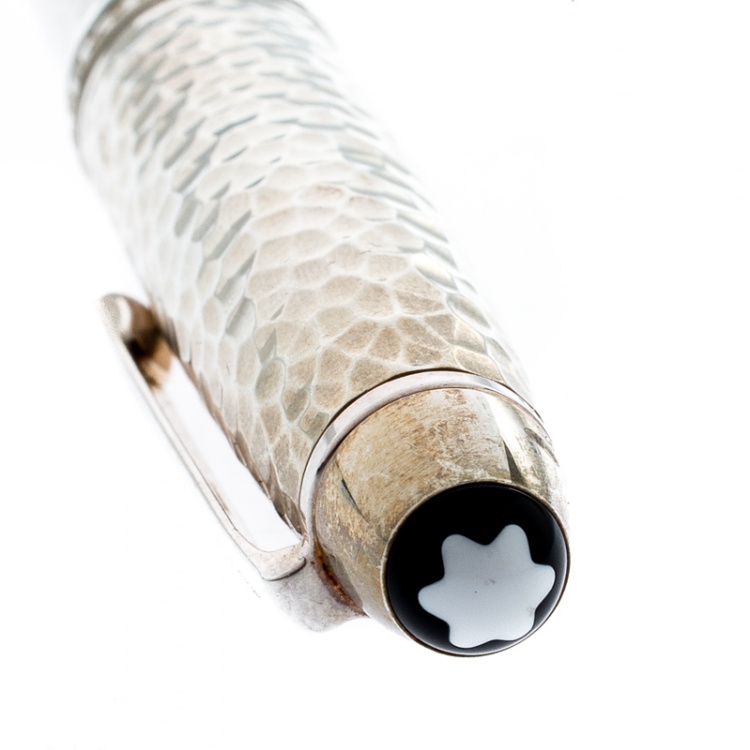 Pre Owned Montblanc Meisterstuck Textured Silver Rollerball Pen