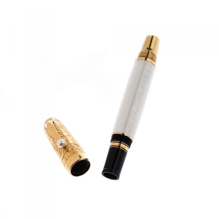 Pre Owned Montblanc Boheme Pearly Lacquer Textured Gold Finish Fountain Pen