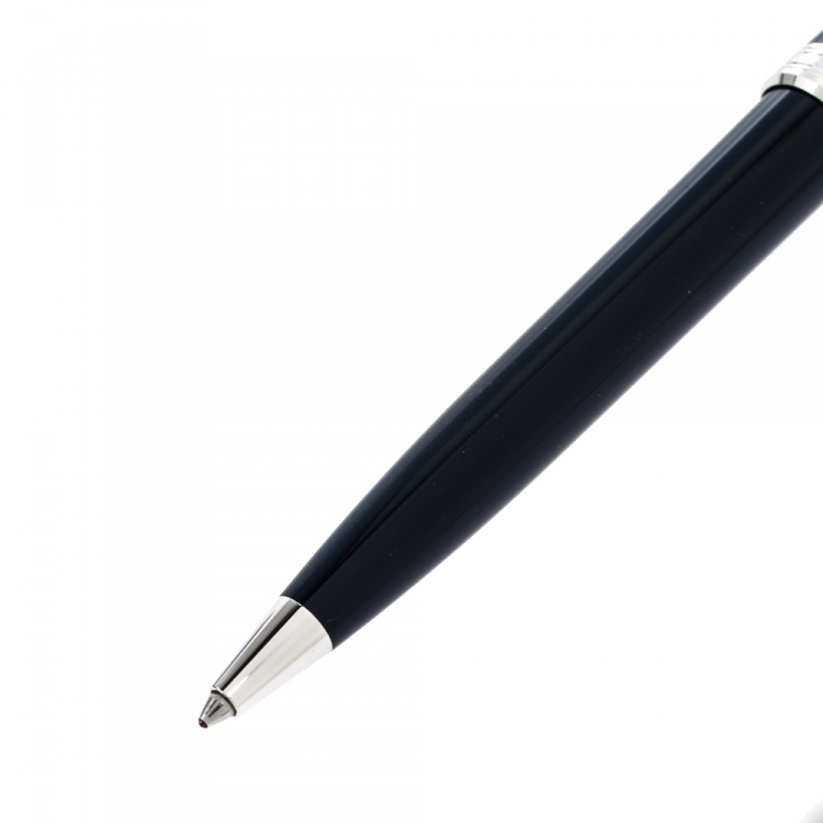 مملوكة مسبقًا Montblanc Navy Blue Resin Platinum Finish Ballpoint Pen 