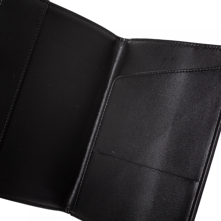 مملوكة مسبقًا Montblanc Black Fabric and Leather Nightflight Passport Holder