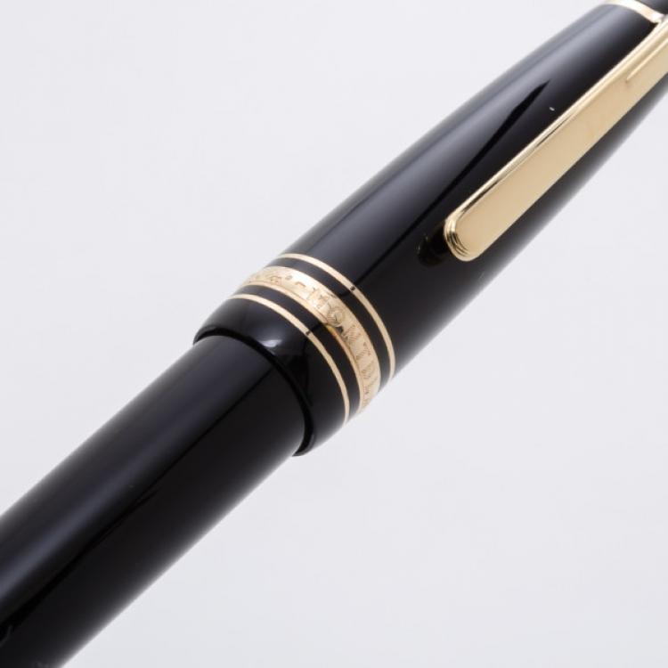 Pre Owned Montblanc Meisterstuck Classique Ball Point Pen 0.7mm