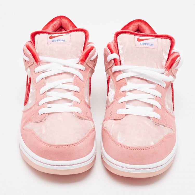 Pre Owned Nike SB Dunk Pink Velvet Strangelove Low Top Sneakers Size 47.5