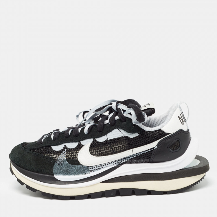 Pre Owned Nike x Sacai Black/White  Mesh and Suede Vaporwaffle Sneakers Size 40.5