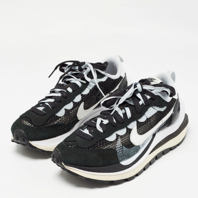 Pre Owned Nike x Sacai Black/White  Mesh and Suede Vaporwaffle Sneakers Size 40.5