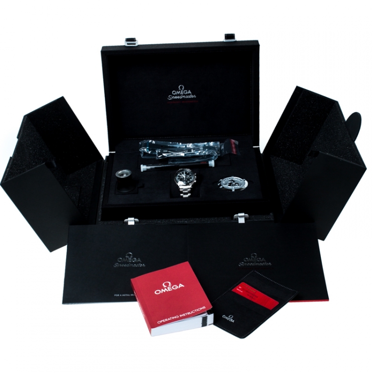 Pre Owned Omega Black Stainless Steel Speedmaster Legendary Moonwatch 311.30.42.30.01.005 Men's Wristwatch 42 mm