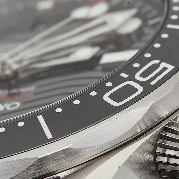 Pre Owned Omega Black Ceramic Stainless Steel Rubber Seamaster Professional Diver 300M 210.32.42.20.01.001 Men's Wristwatch 42 mm