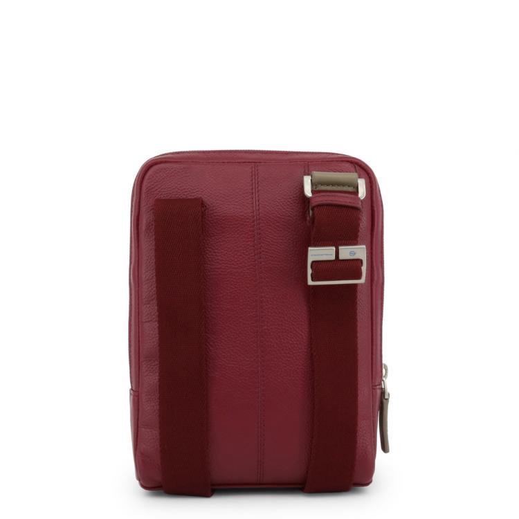 مملوكة مسبقًا  حقيبة ماسنجر بيكوادرو جلد حمراء  