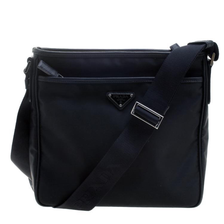 Prada Shoulder bag Navy blue Synthetic ref.578390 - Joli Closet