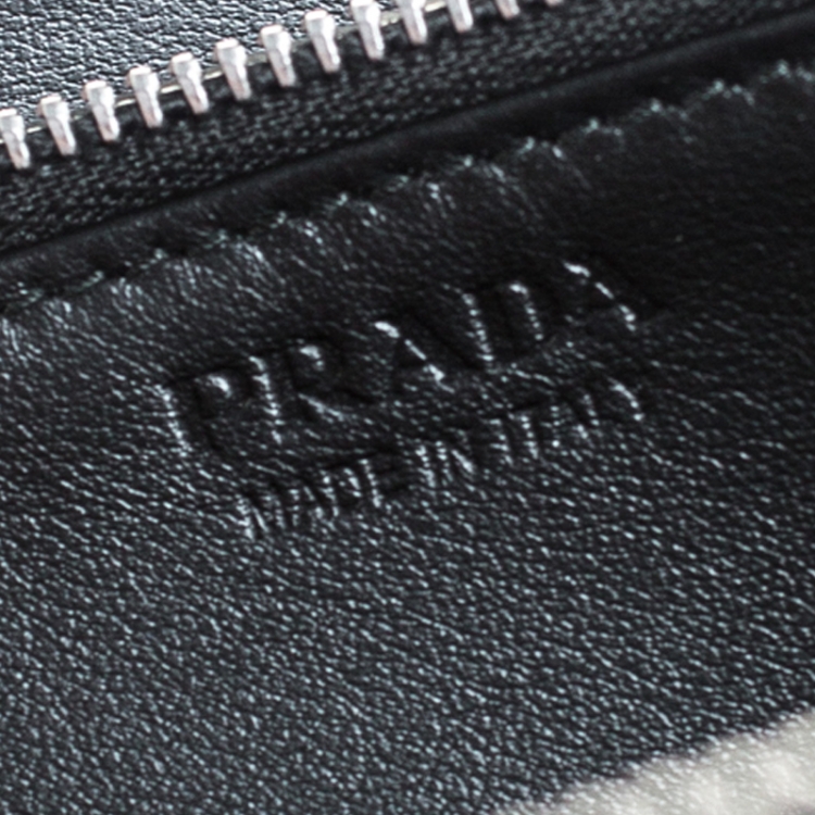 Pre Owned Prada Black Saffiano Leather Zip Around Wallet