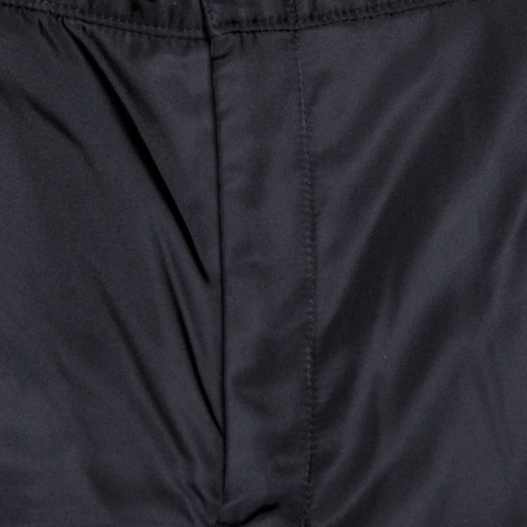 مملوكة مسبقًا Prada Black Nylon Gabardine Bermuda Shorts M
