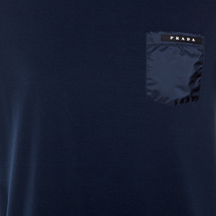 مملوكة مسبقًا Prada Navy Blue Cotton Pocket & Shoulder Patch Detail T-Shirt L