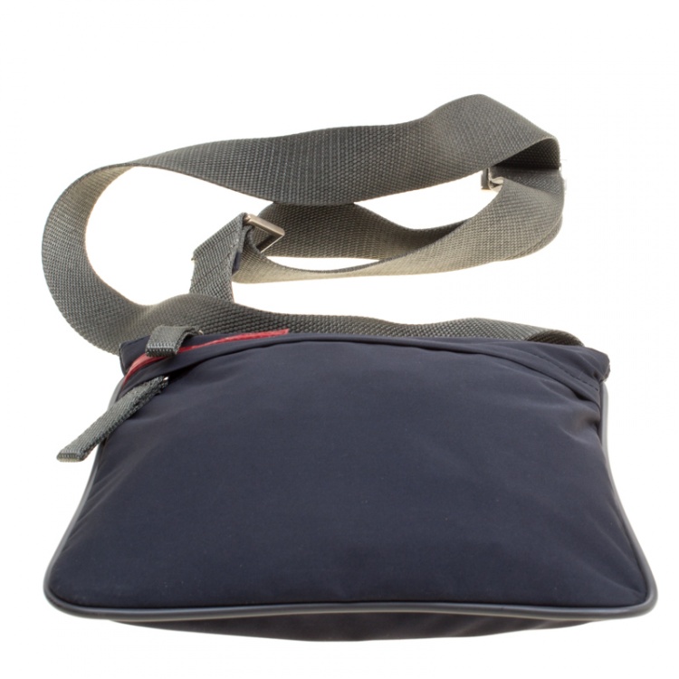 Pre Owned Prada Sport Dark Blue Nylon Crossbody Bag