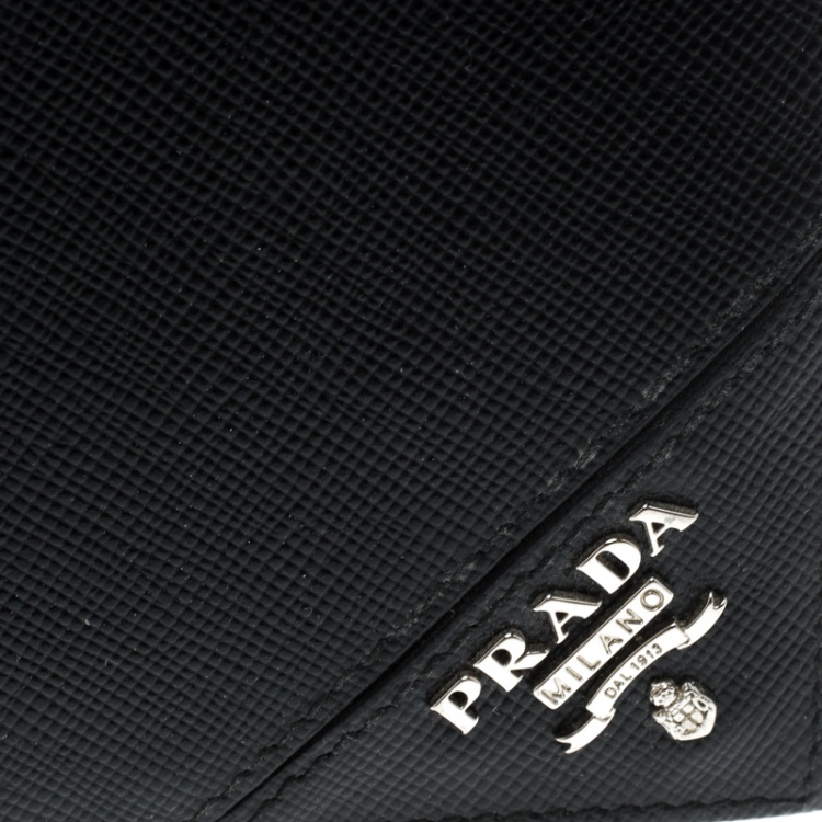 Pre Owned Prada Black Saffiano Leather  Bifold Wallet