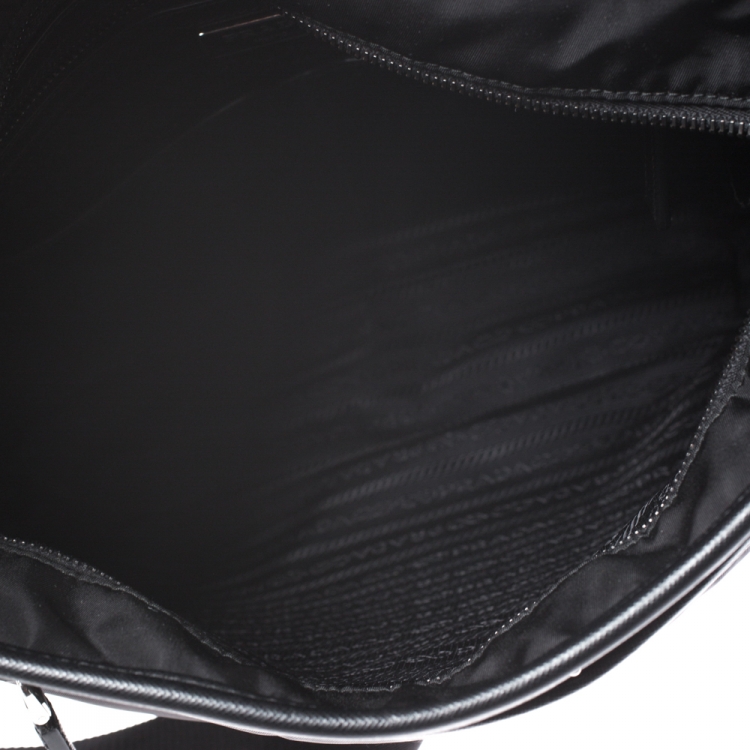 Pre Owned Prada Black Nylon and Leather Zip Messenger Bag