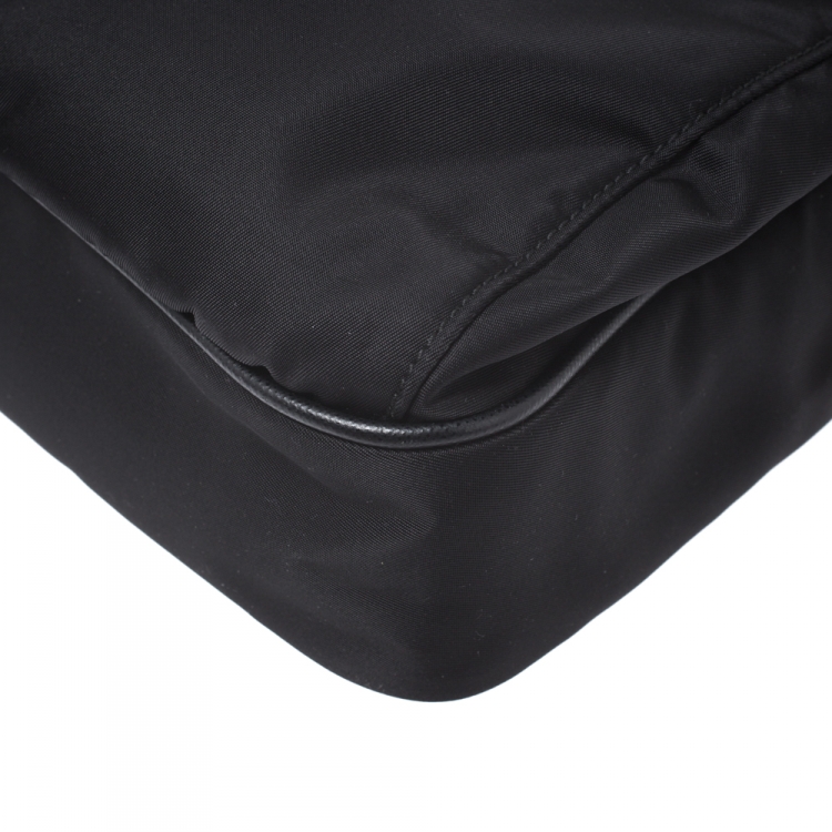 Pre Owned Prada Black Nylon and Leather Zip Messenger Bag