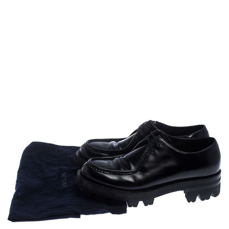 Pre Owned Prada Black Leather Lug Sole Lace Up Oxford Size 42